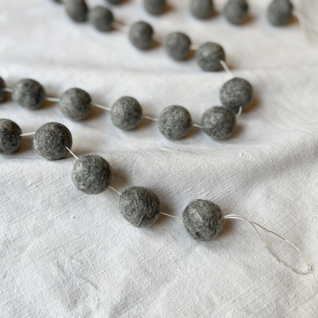 TARULATA Boho Felt Ball Pompom Garland 200cm
