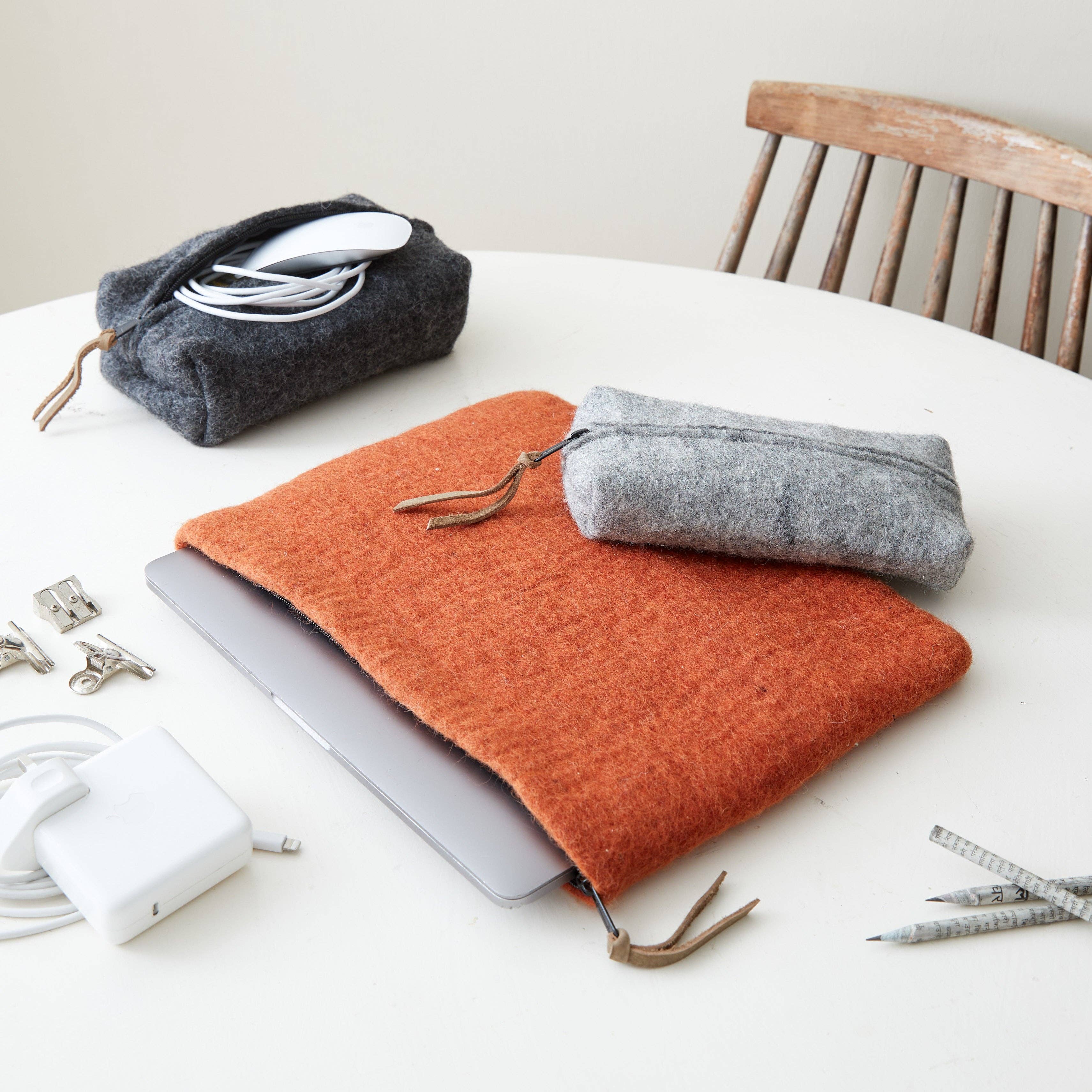 BIDYUT Boxy Felt Pouch Desk Tidy
