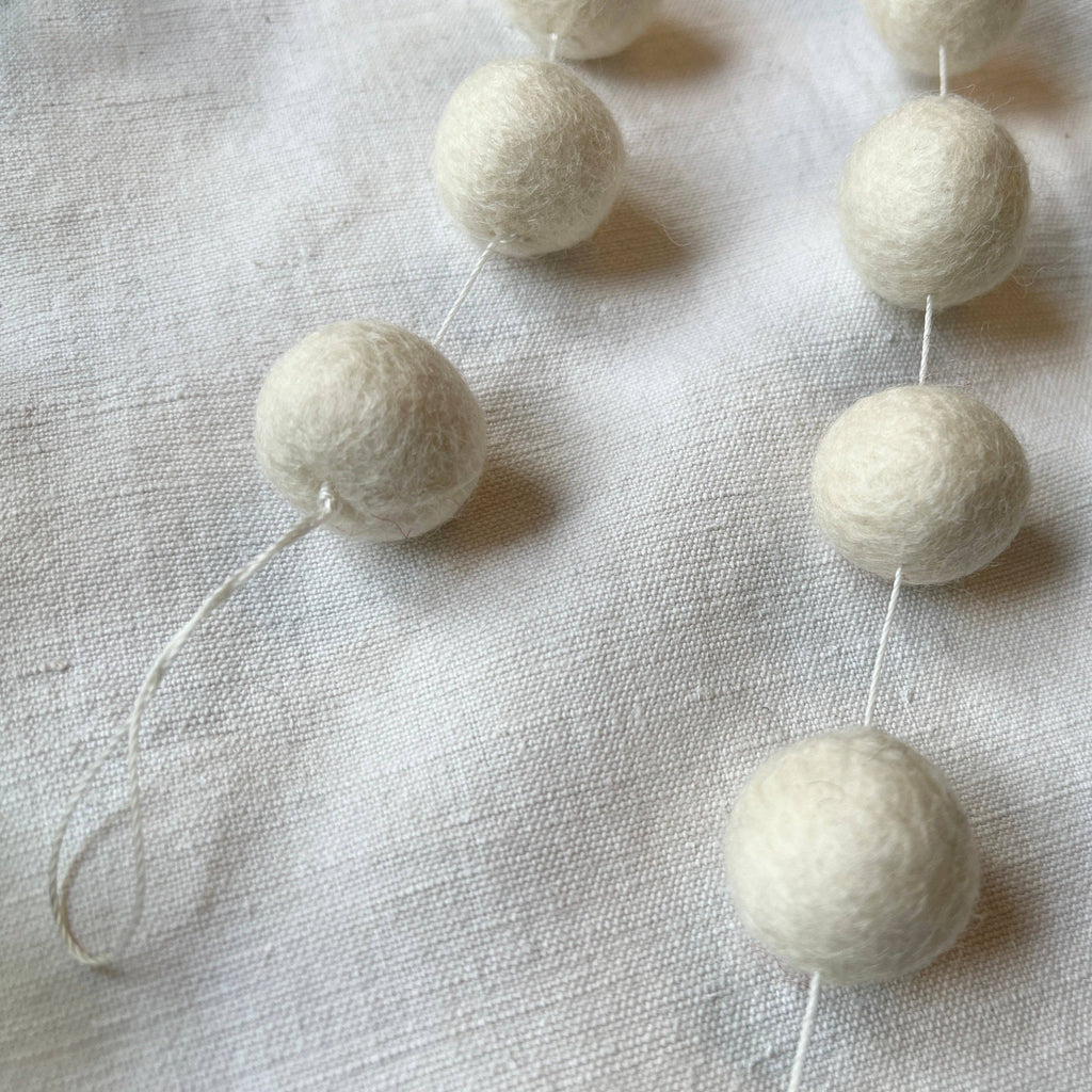 TARULATA Boho Felt Ball Pompom Garland 200cm